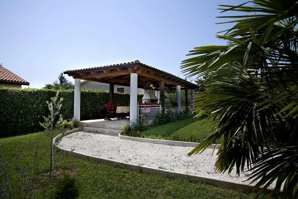 Apartments Anastazija Nova Vas  克罗地亚
