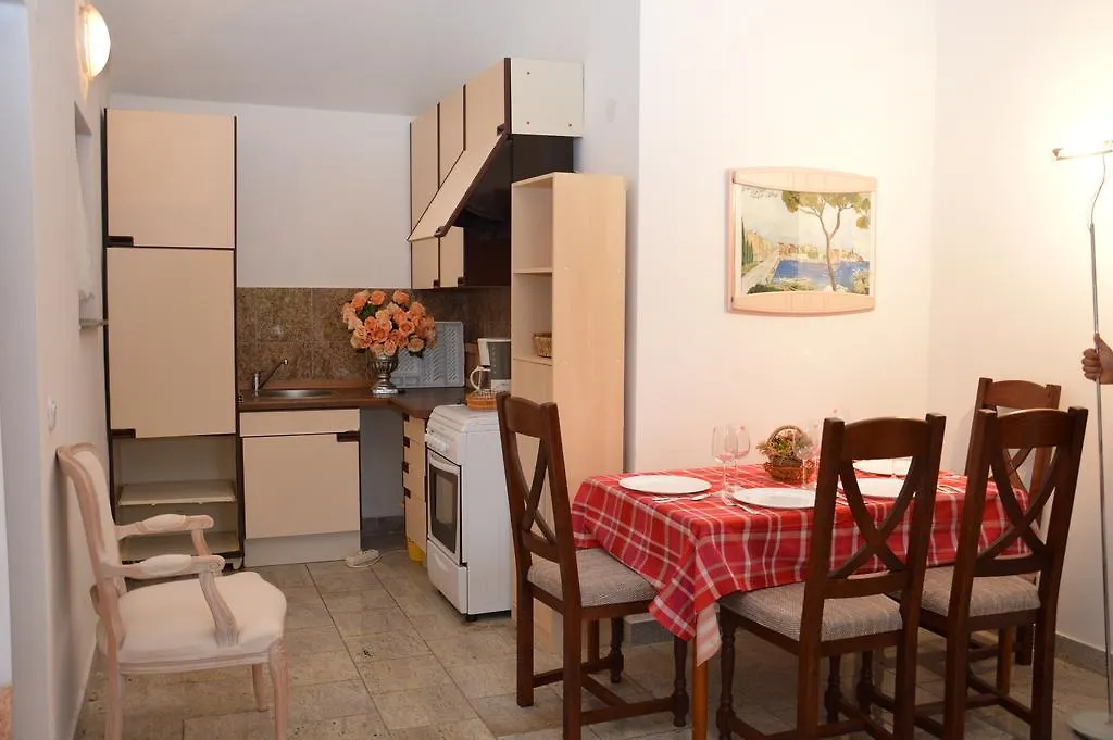 Apartments Anastazija Nova Vas  克罗地亚